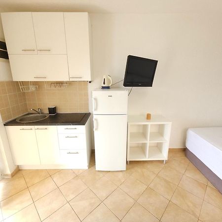 Talija Apartments Krimovica Budva Ruang foto