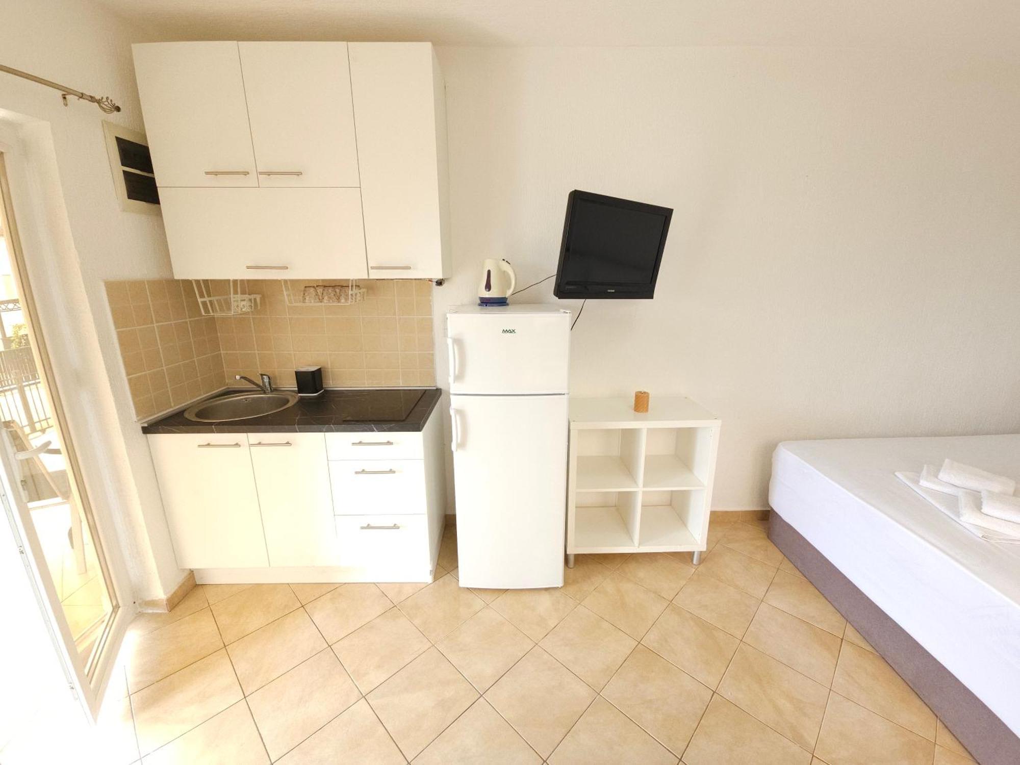 Talija Apartments Krimovica Budva Ruang foto